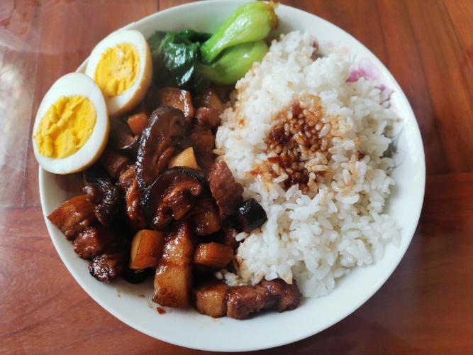 卤肉饭怎么做_卤肉饭怎么做最好吃