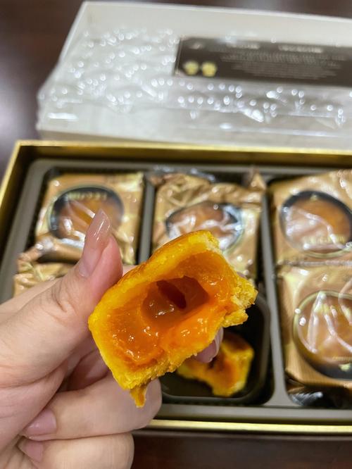 美心流心月饼：浓醇馅料热销佳节美味不可错过！