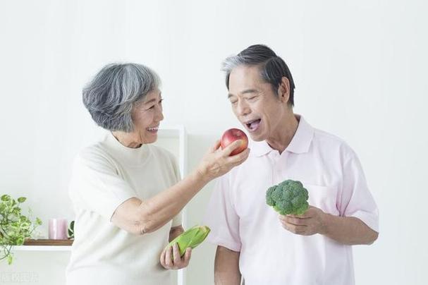 健康的饮食是长寿的关键有3个饮食细节牢记以后或能长寿