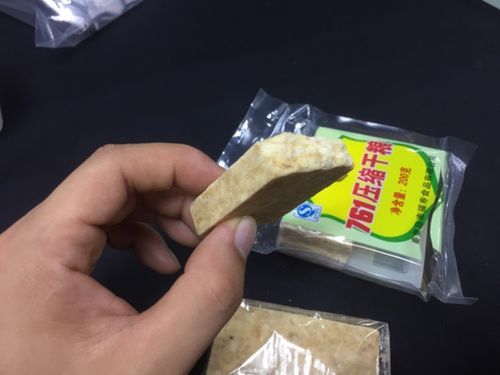 压缩饼干怎么吃_压缩饼干一次吃多少