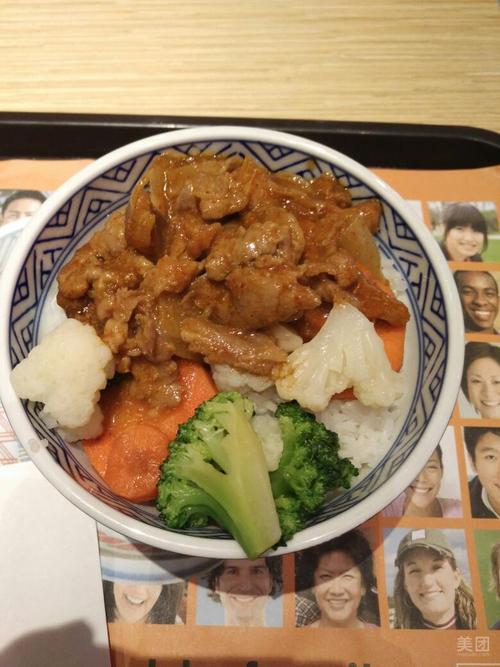 吉野家牛肉饭_吉野家牛肉饭大碗和小碗区别