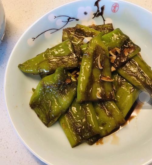 虎皮青椒的制作方法_虎皮青椒的制作方法和配料