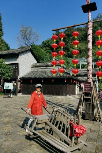 红灯笼外婆家_红灯笼外婆家景区门票