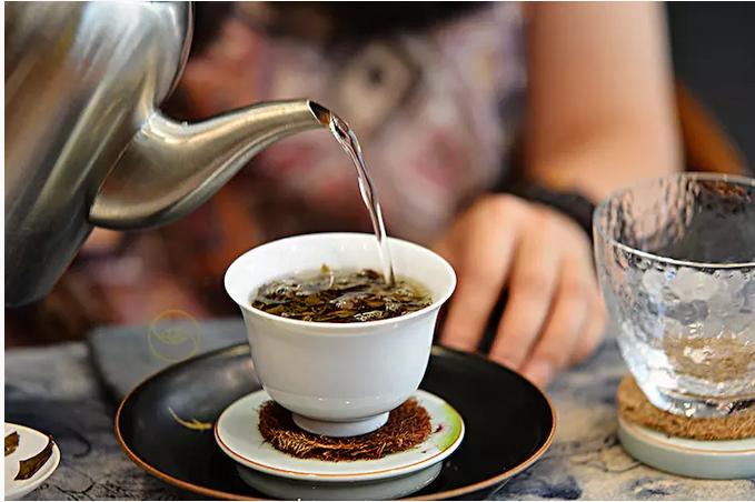 冲泡普洱茶_冲泡普洱茶一般用 以上的水温冲泡