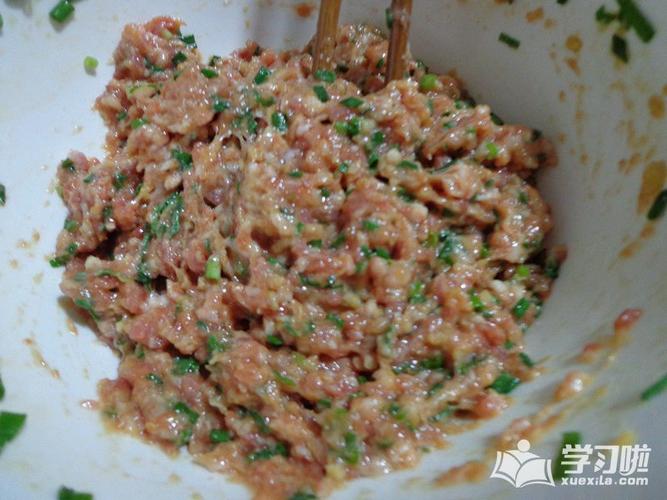 白萝卜饺子馅的做法_鸡蛋白萝卜饺子馅的做法