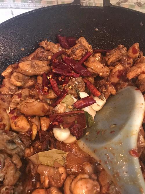 兔子肉怎么做好吃_黄焖兔子肉怎么做好吃