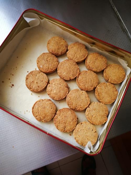 怎样做茯苓饼_怎样做茯苓饼干