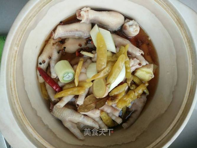 泡椒鸡爪制作方法_泡椒鸡爪制作方法和配料窍门